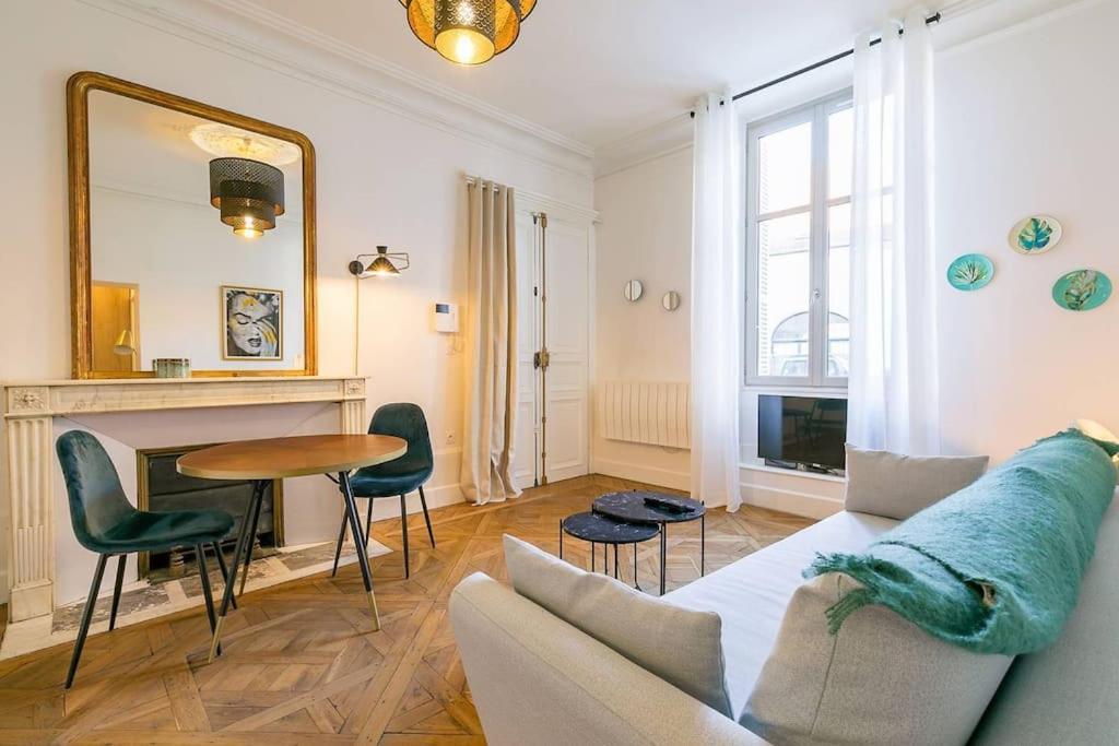 La Closerie Des Cordeliers Dijon Zewnętrze zdjęcie